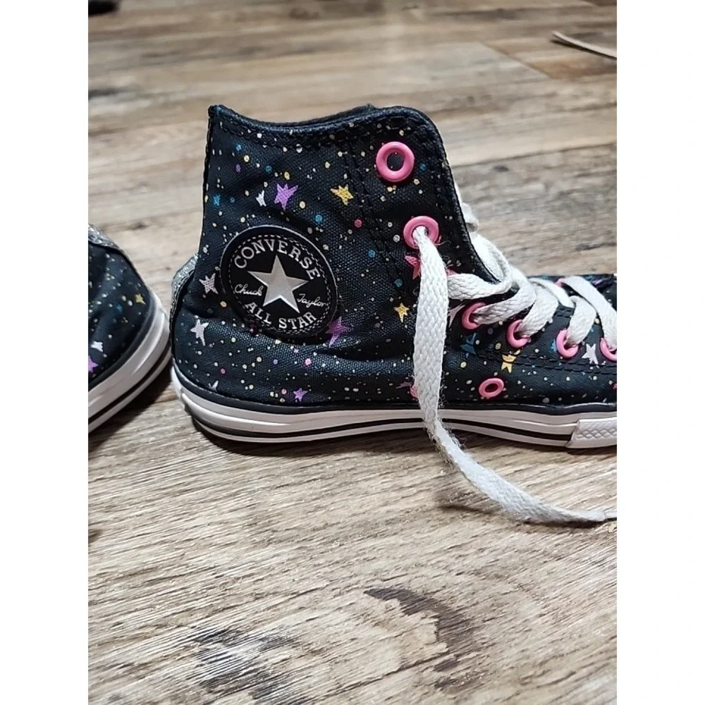 Converse Girls Chuck Taylor All Star JUNIOR sz 2 Space Harmony Sneakers 665113F